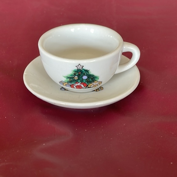 Vintage Tea Set-Christmas Bear - Picture 7 of 16